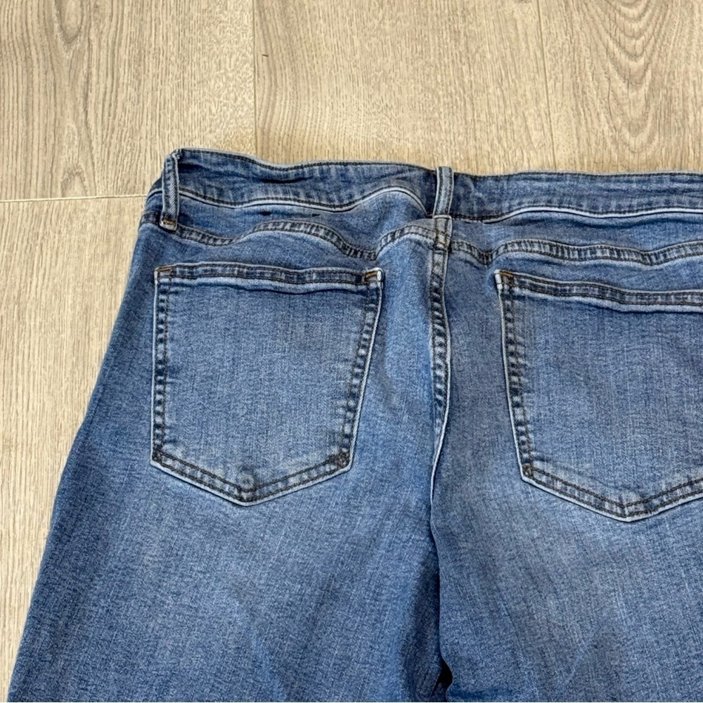 GAP Curvy True Skinny Jeans with Distressed Knee 31R - Picture 8 of 9